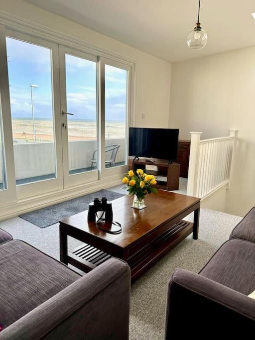 House By The Sea, Worthing 빌라 외부 사진
